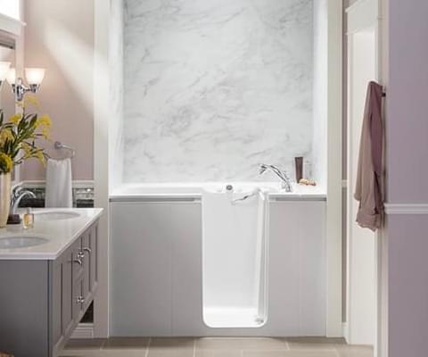 Maryland Mobility Contractors’ trusted walk-in tubs showers